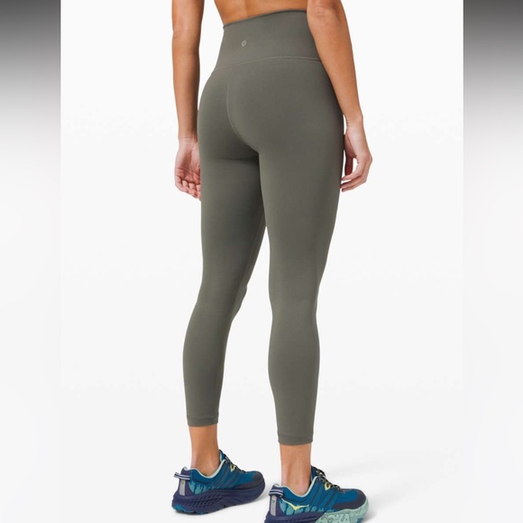 Lululemon Wunder Train Everlux High Rise 25” Leggings Gray Sage size 8
